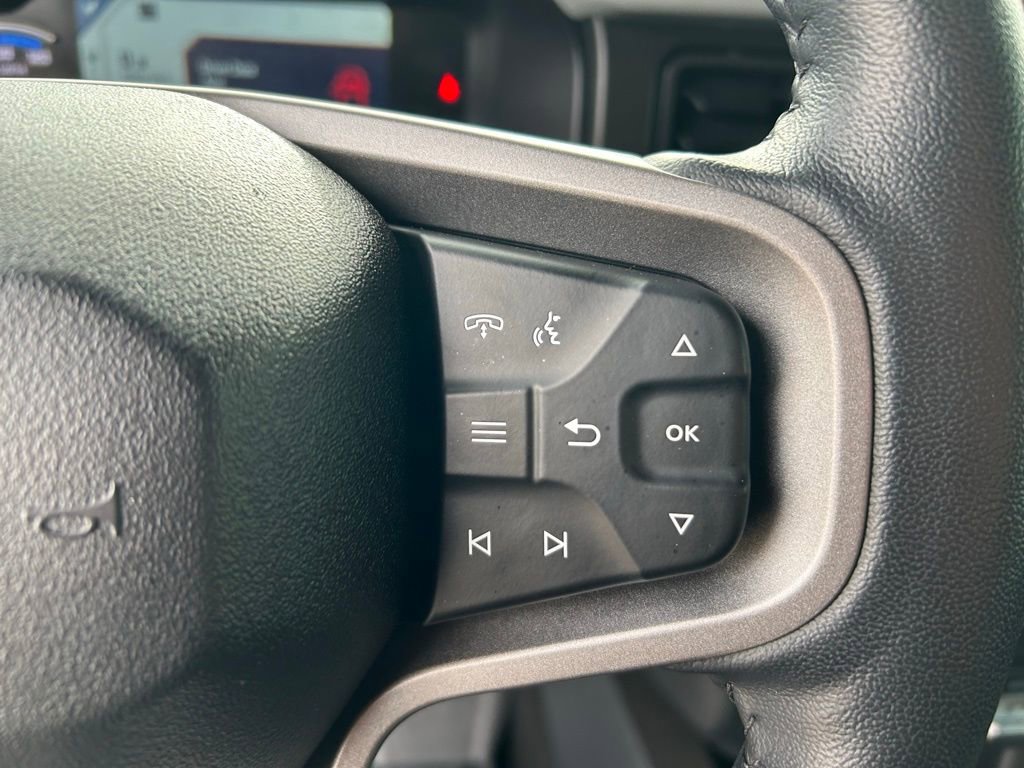 Used 2023 Ford Bronco Badlands image 13