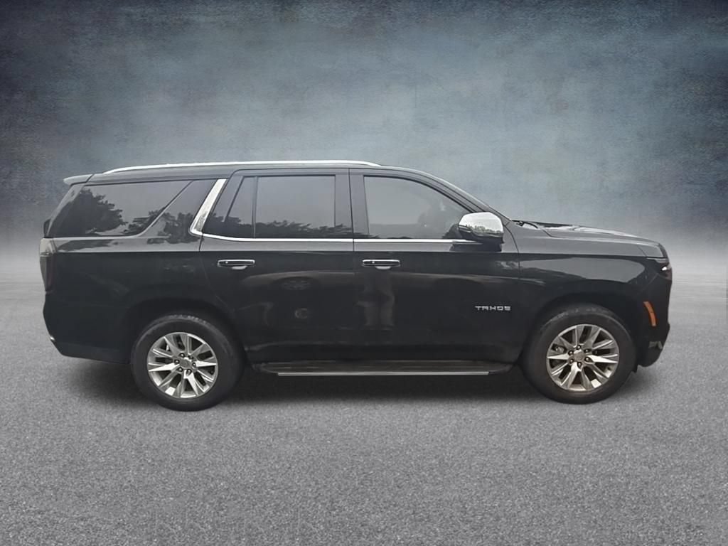 Used 2025 Chevrolet Tahoe Premier AWD/4WD image 9