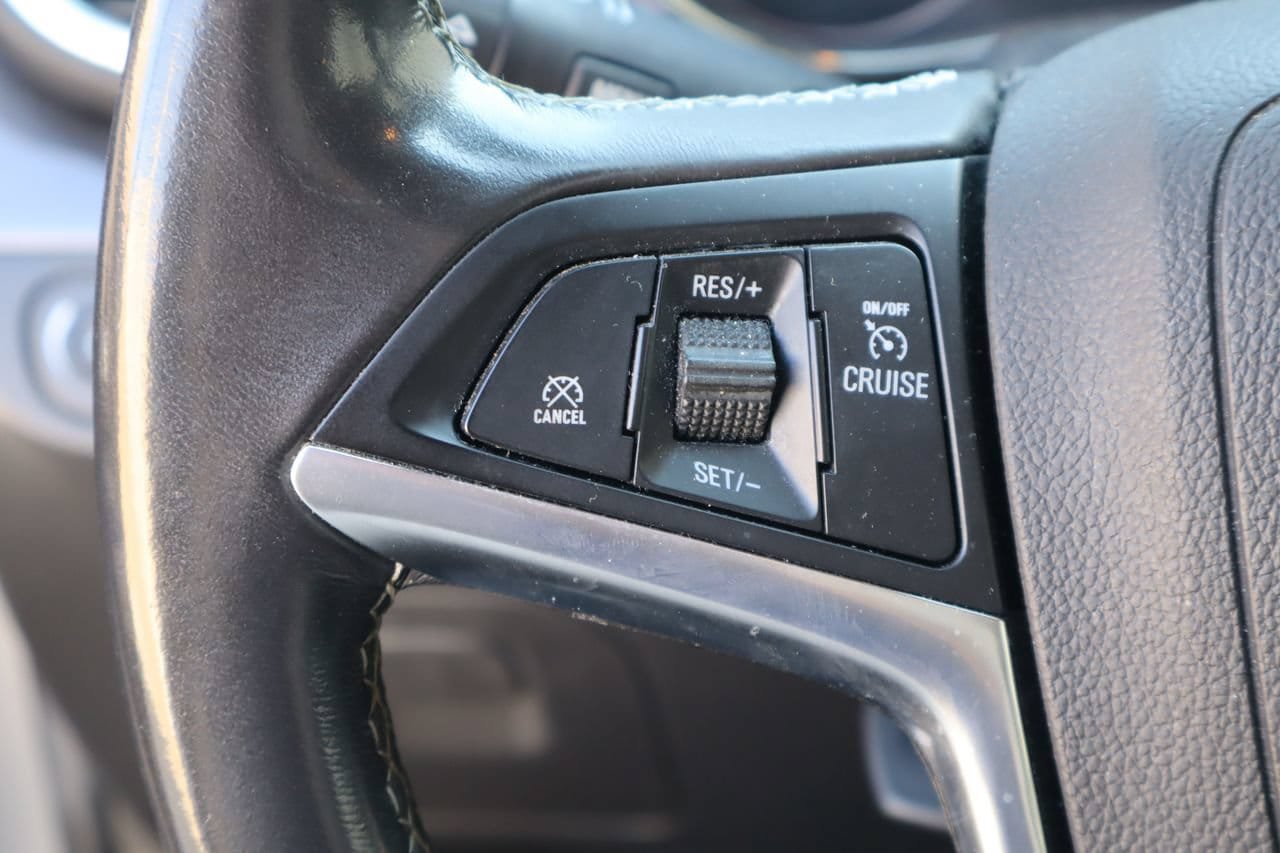 Used 2020 Buick Encore Preferred FWD image 11