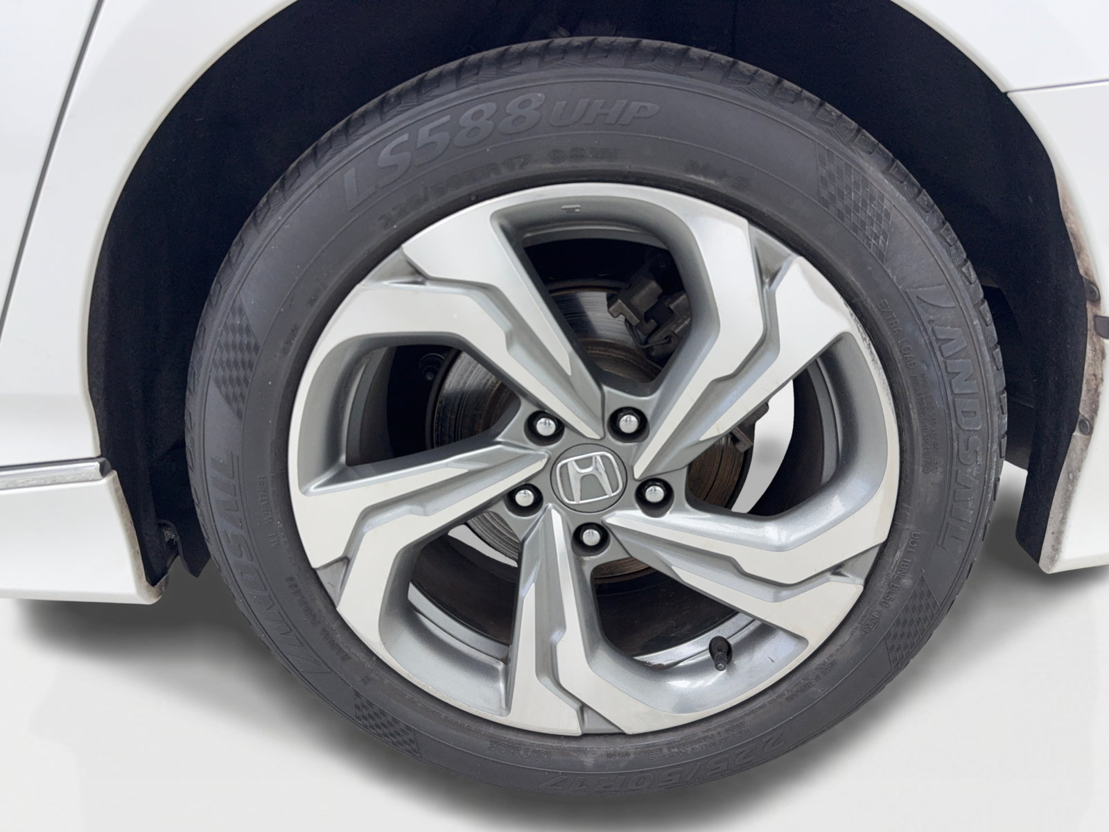 Used 2018 Honda Accord EX image 39