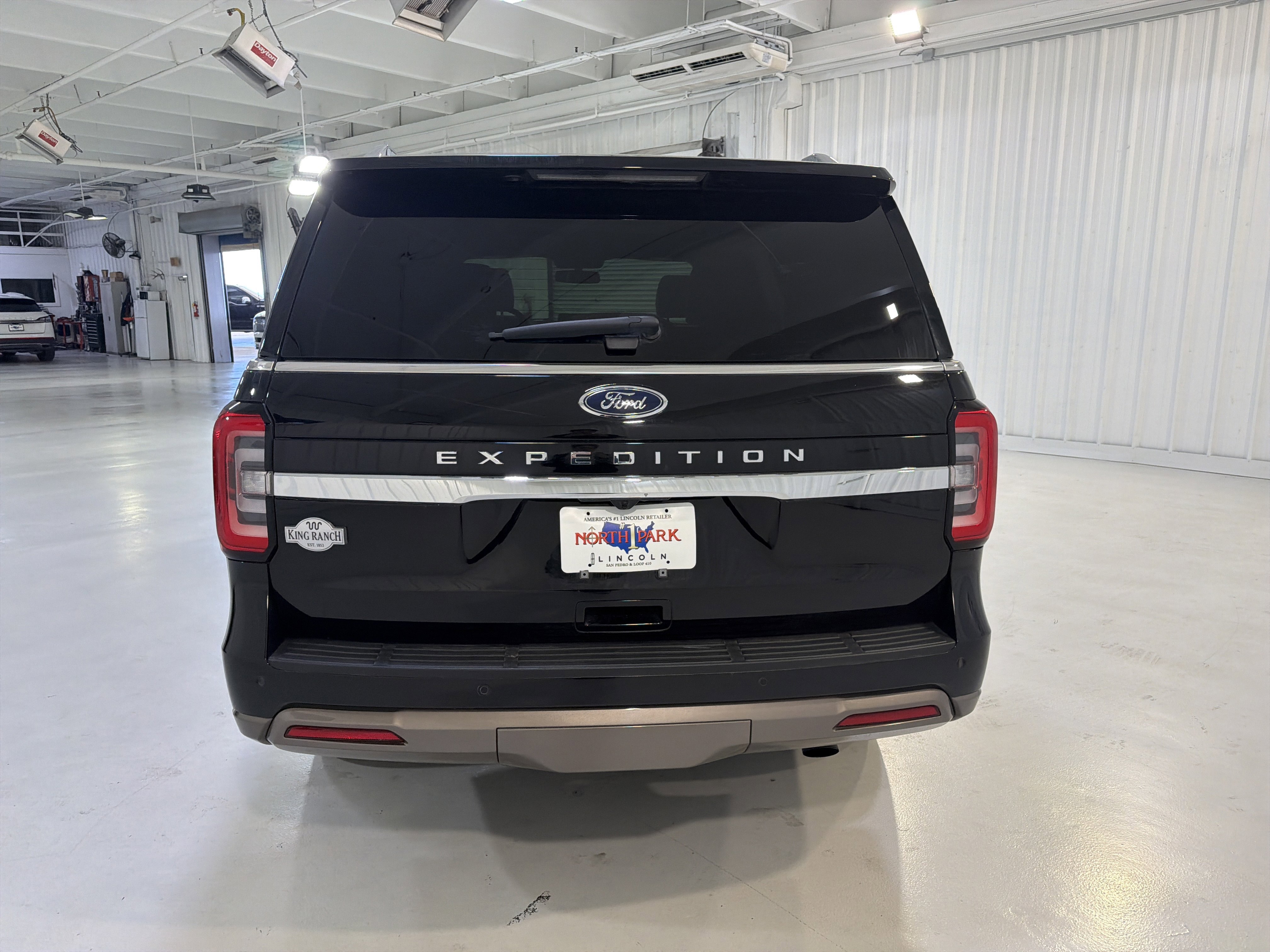 Used 2022 Ford Expedition King Ranch AWD/4WD image 4