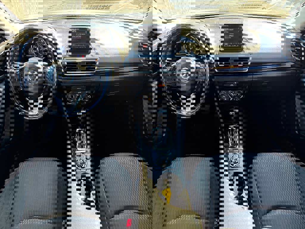 Used 2016 MAZDA MAZDA3 i Touring image 11