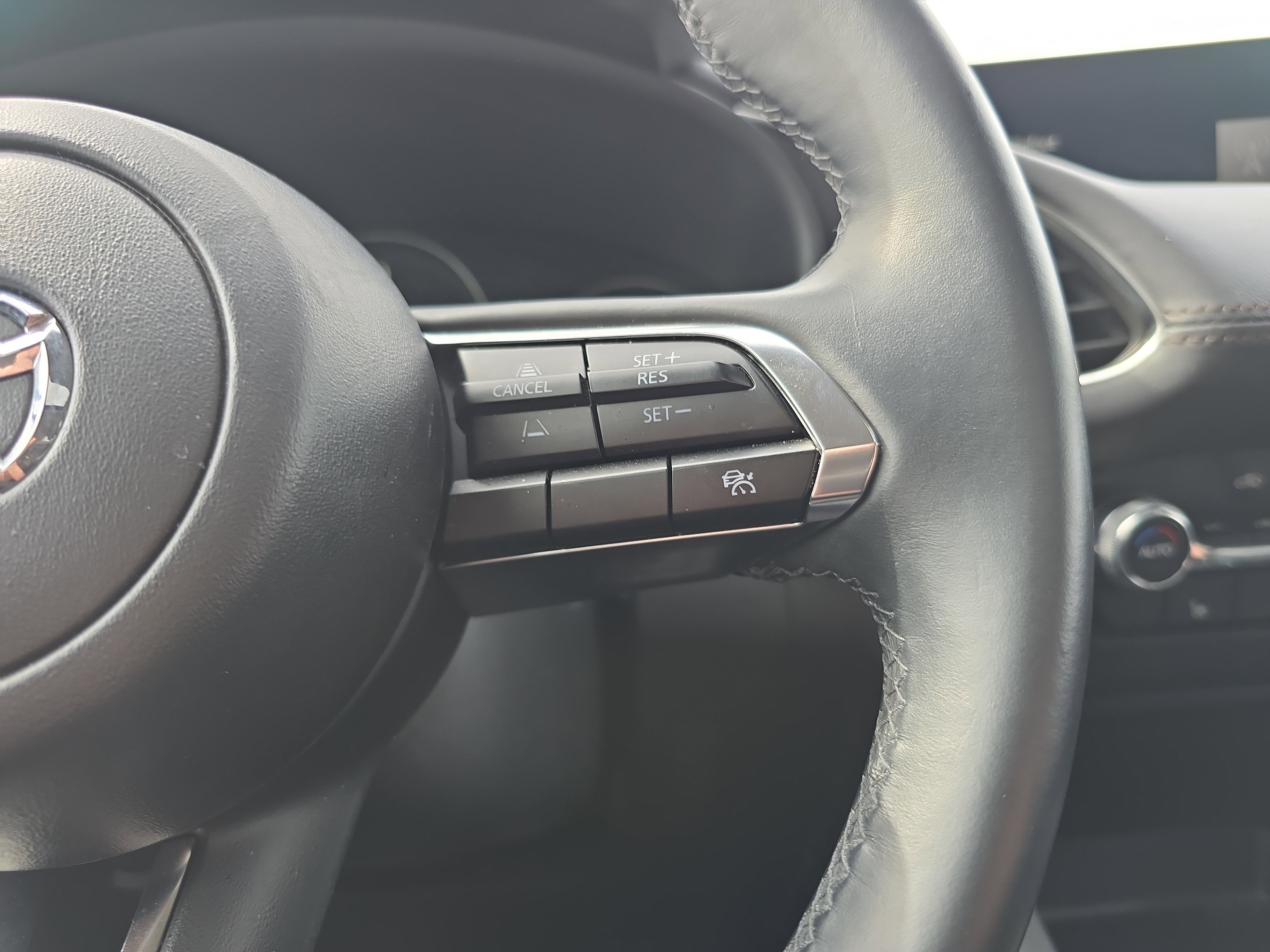 Used 2025 MAZDA MAZDA3 s FWD image 21