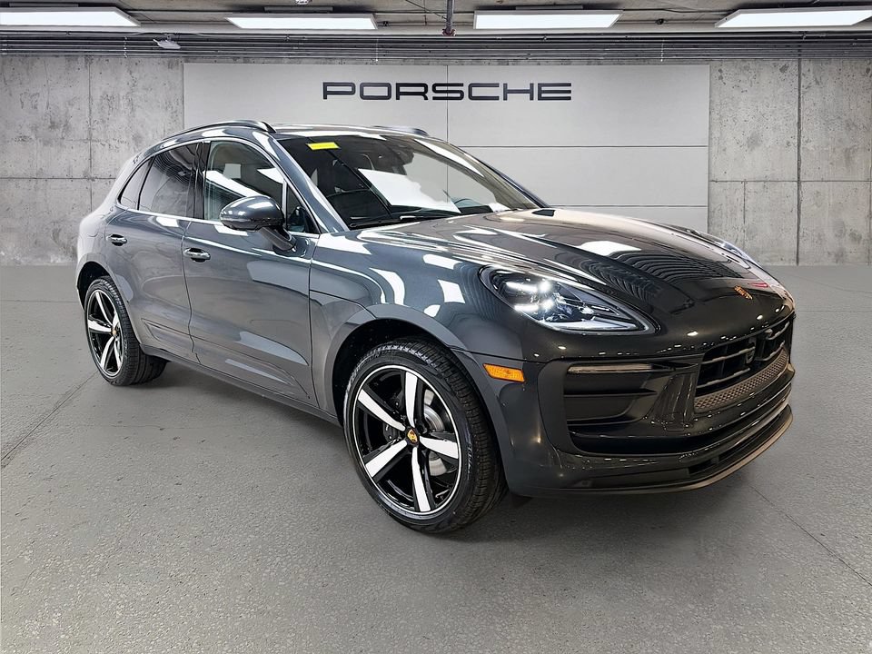 New 2026 Porsche Macan AWD/4WD image 7