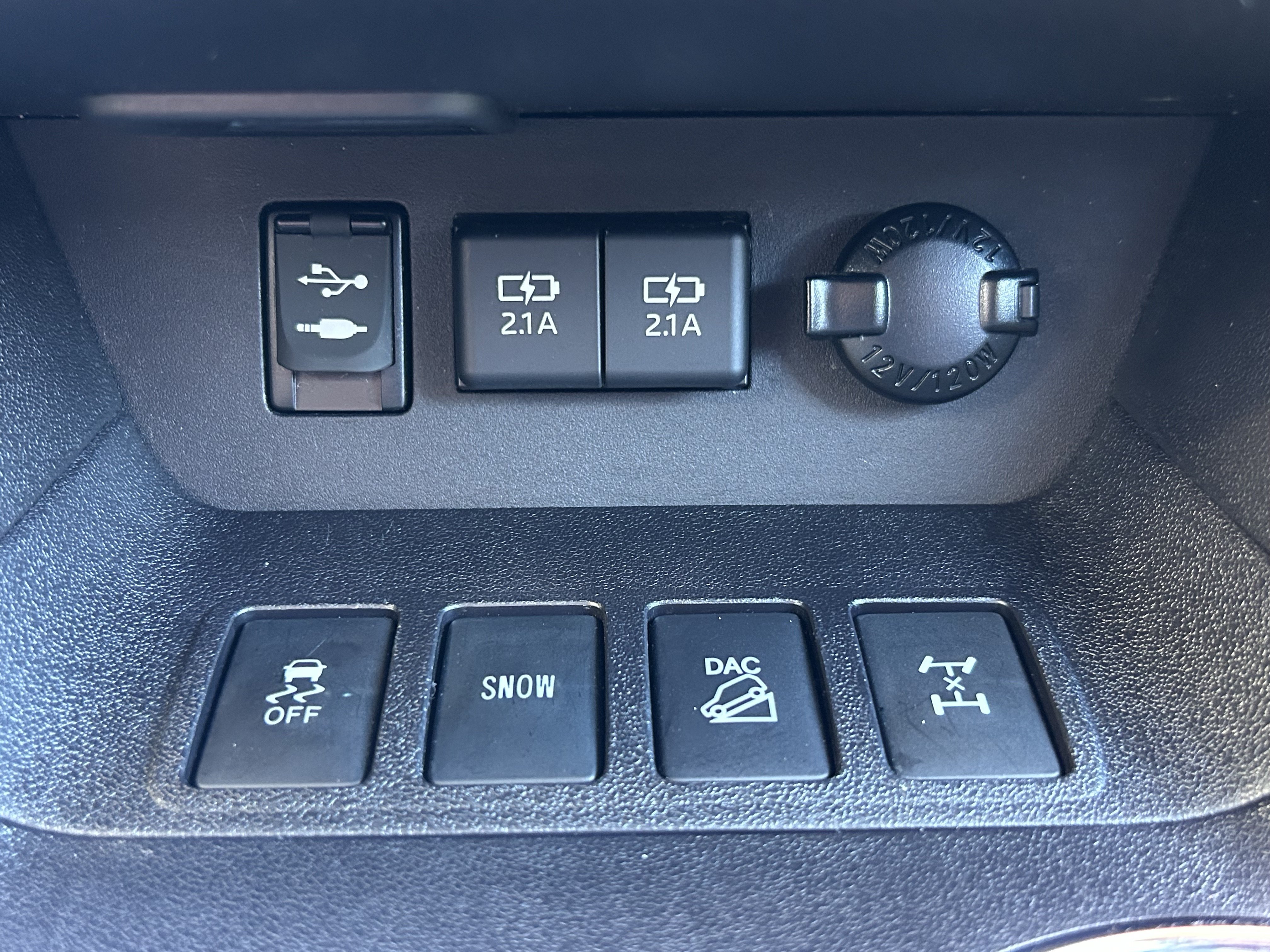 Used 2019 Toyota Highlander SE AWD/4WD image 33