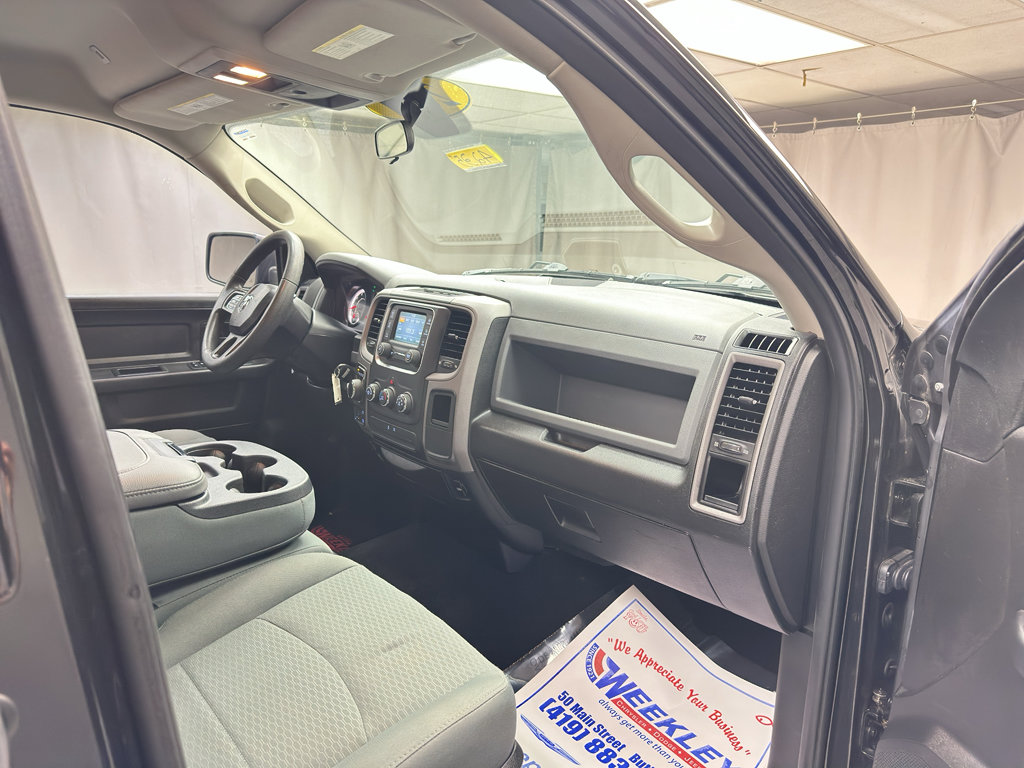 Used 2018 RAM 1500 Express w/ Express Value Package AWD/4WD image 23