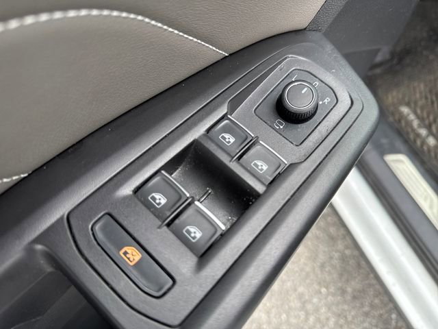Used 2023 Volkswagen Atlas SEL Premium AWD/4WD image 26