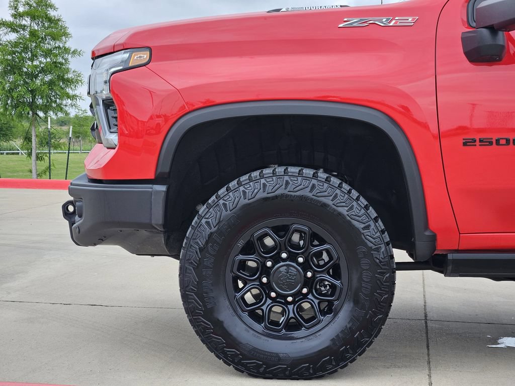 Used 2025 Chevrolet Silverado 2500 ZR2 w/ ZR2 Bison Edition AWD/4WD image 11