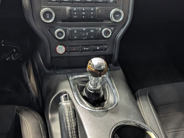 Used 2017 Ford Mustang GT RWD image 15