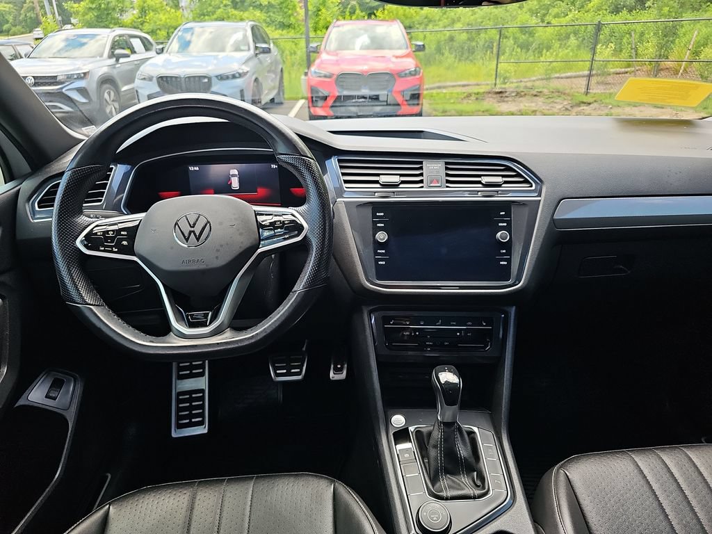 Used 2022 Volkswagen Tiguan SE R-Line AWD/4WD image 12