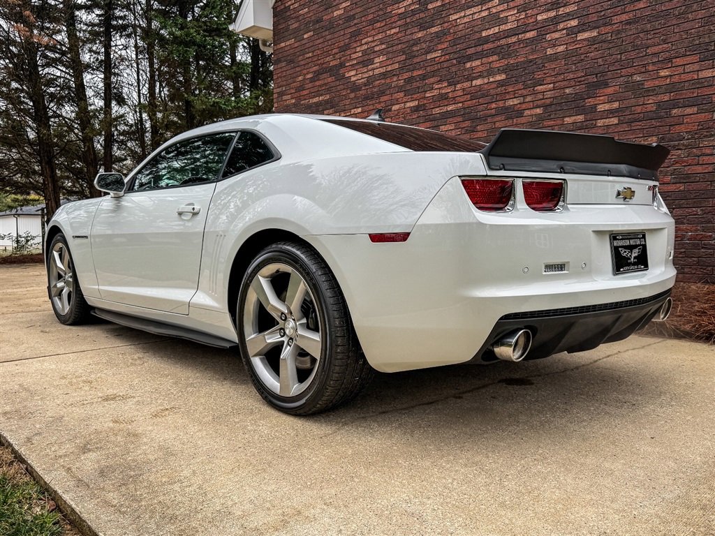 Used 2010 Chevrolet Camaro SS w/ RS Package RWD image 21