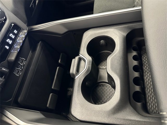 New 2026 RAM 1500 4x4 Crew Cab image 31