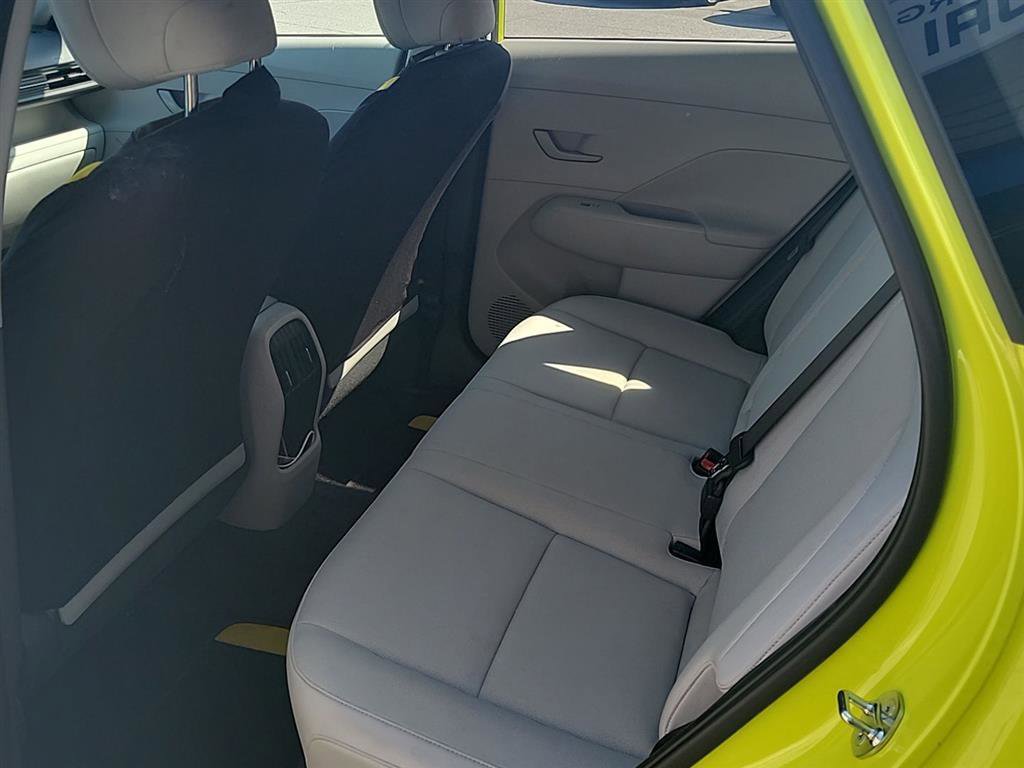 Used 2024 Hyundai Kona SEL image 9