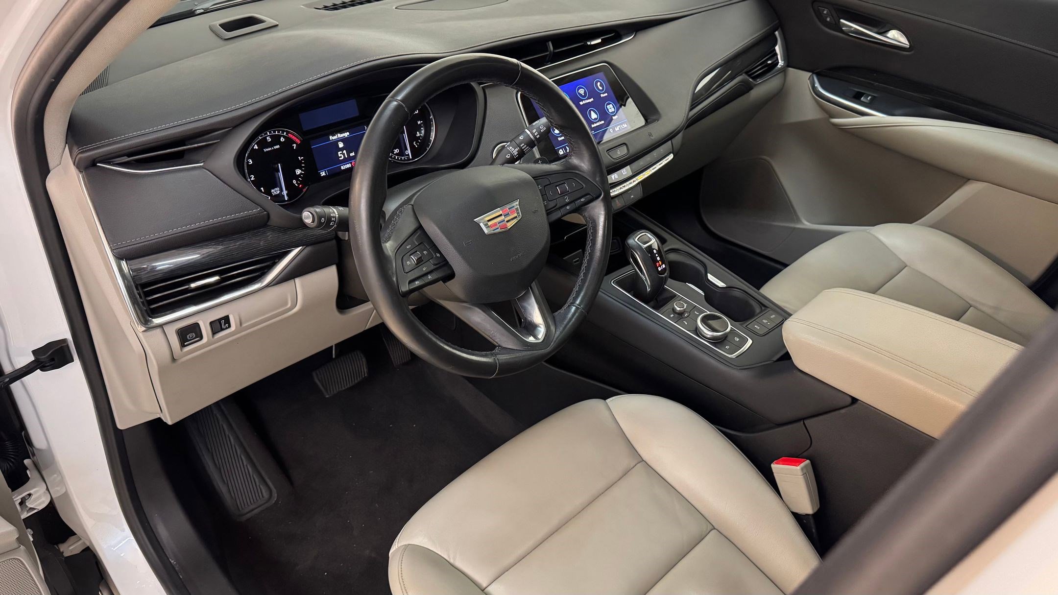 Used 2019 Cadillac XT4 Premium Luxury w/ Driver Assist Package image 4