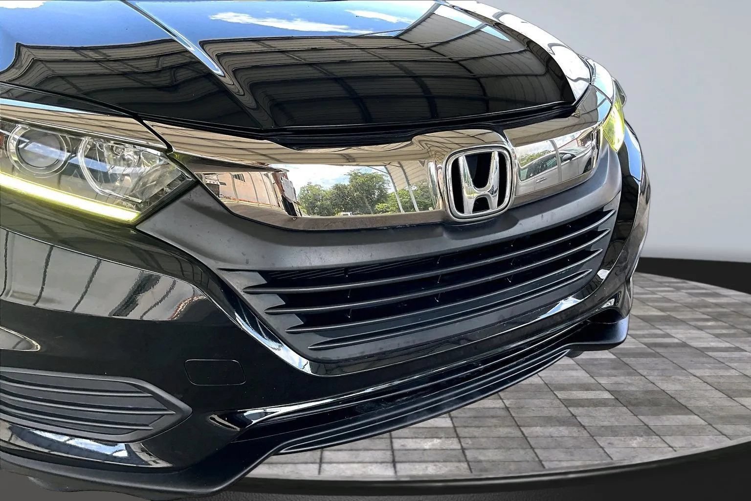 Used 2019 Honda HR-V LX image 29