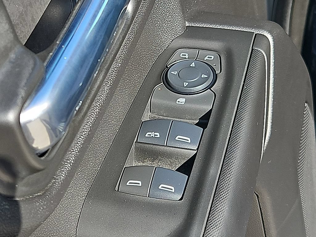 Used 2025 Chevrolet Silverado 1500 Custom Trail Boss w/ Turbomax Blackout Package AWD/4WD image 13