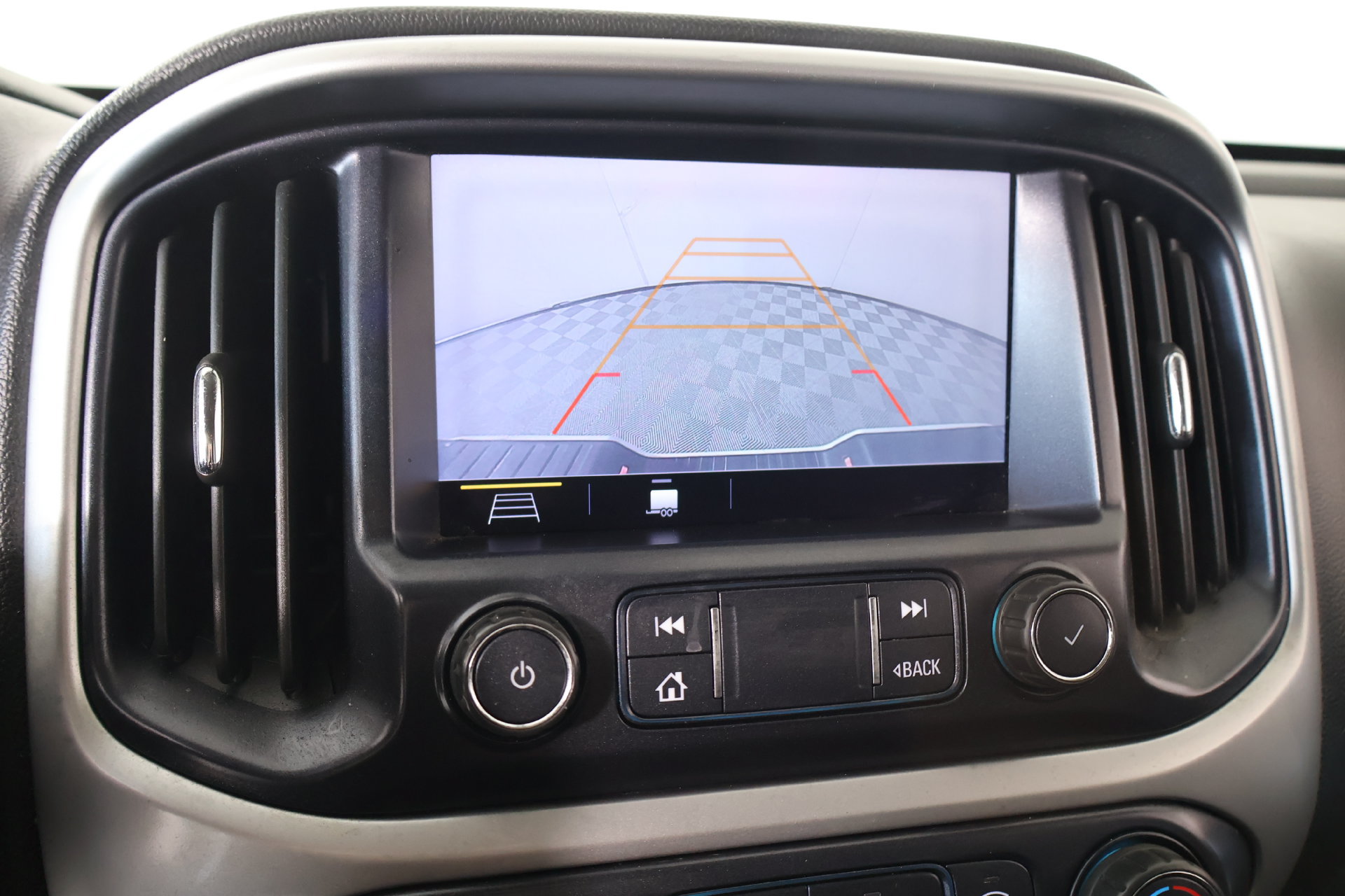 Used 2020 Chevrolet Colorado LT RWD image 6