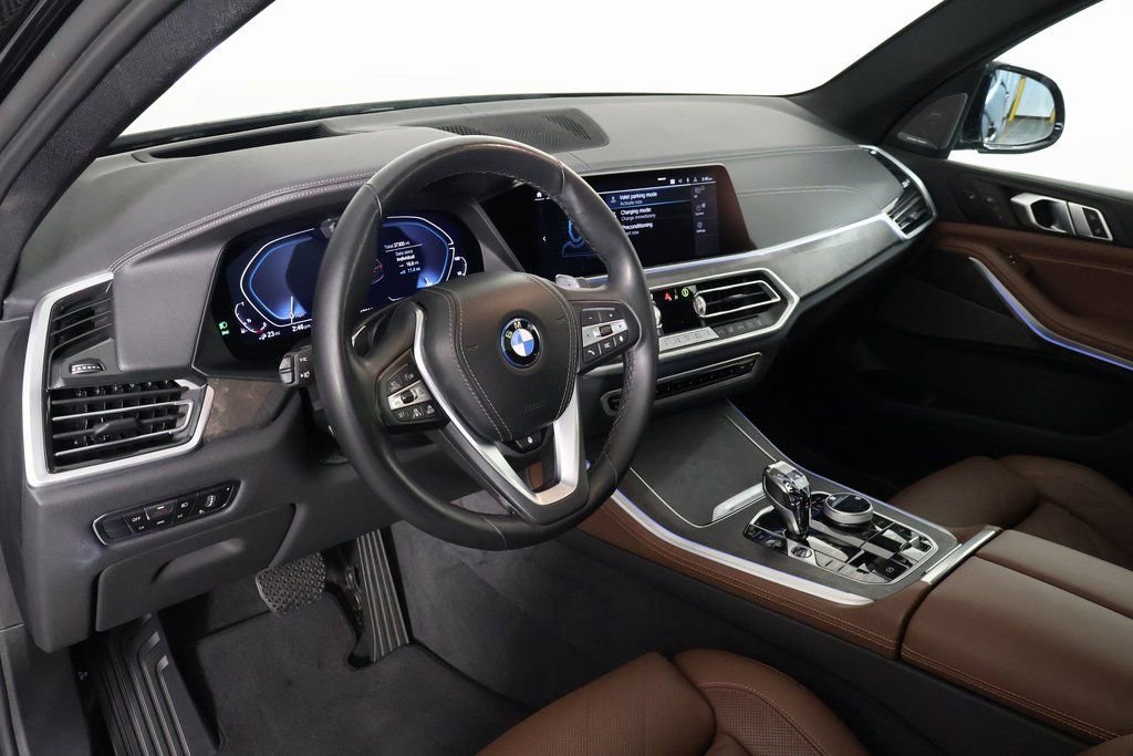 Used 2023 BMW X5 xDrive45e w/ Executive Package image 7
