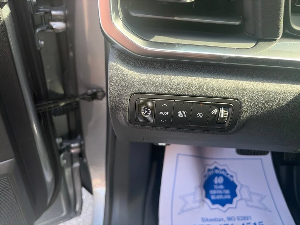 New 2027 GMC Terrain Elevation w/ LPO, Floor Liner Package FWD image 19