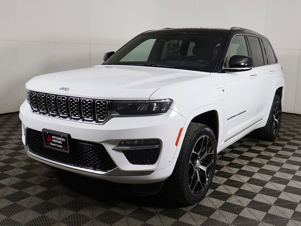 Used 2023 Jeep Grand Cherokee Summit image 12
