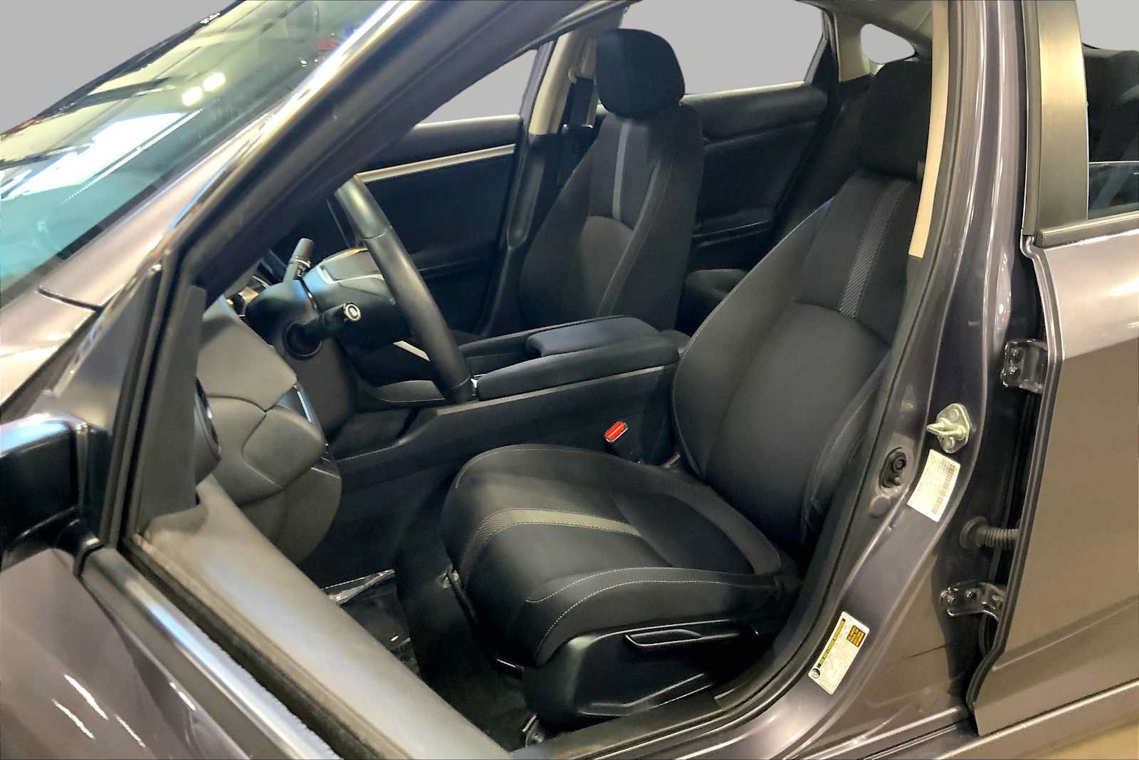 Used 2018 Honda Civic EX-T image 9