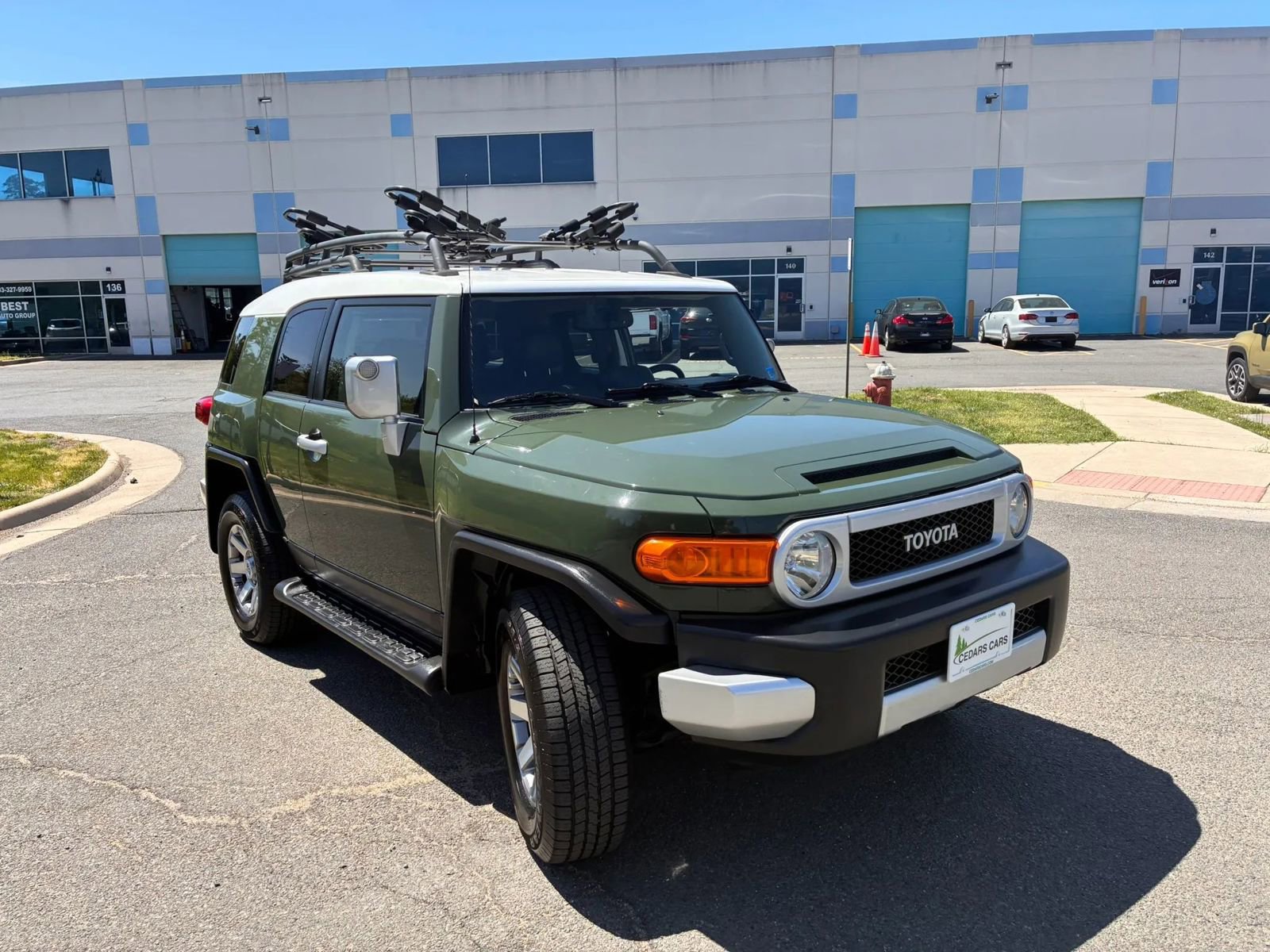Used 2014 Toyota FJ Cruiser 4WD w/ Upgrade Package image 21