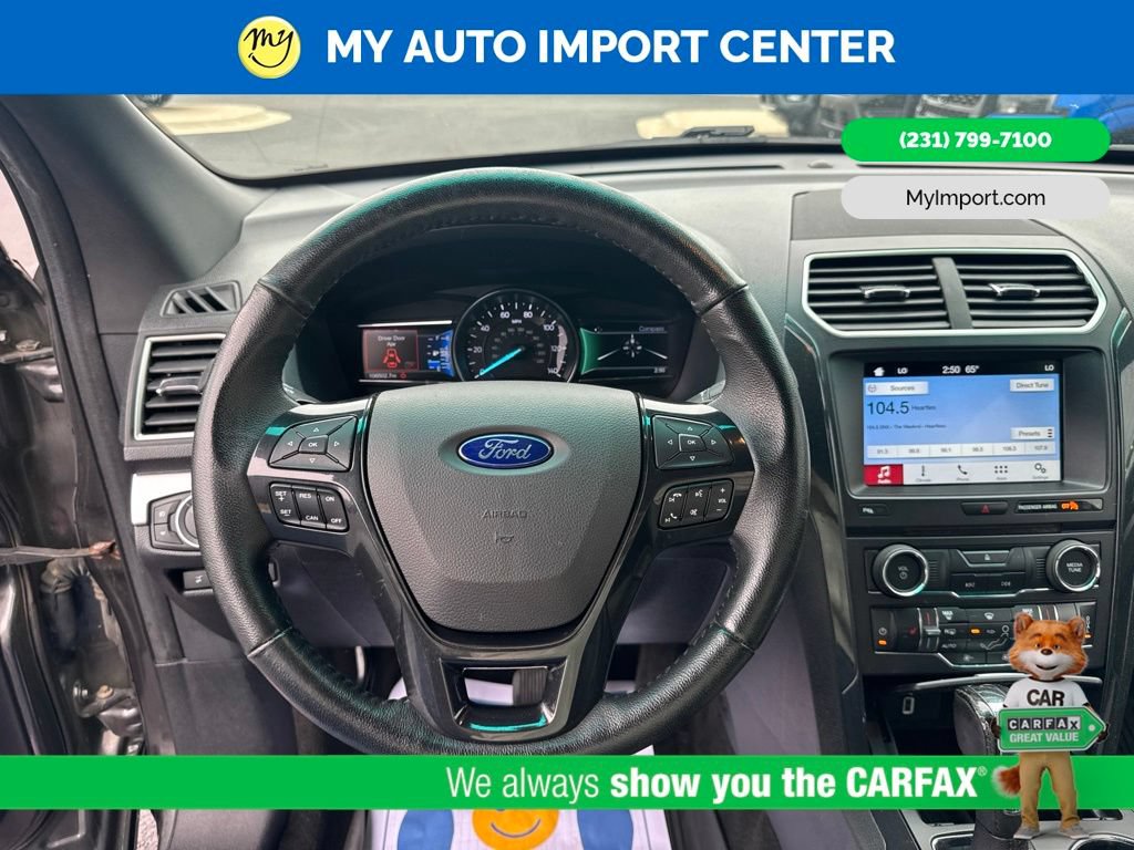 Used 2017 Ford Explorer XLT w/ Equipment Group 202A AWD/4WD image 15
