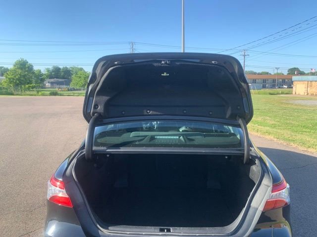 Used 2019 Toyota Camry XLE w/ Navigation Package FWD image 25