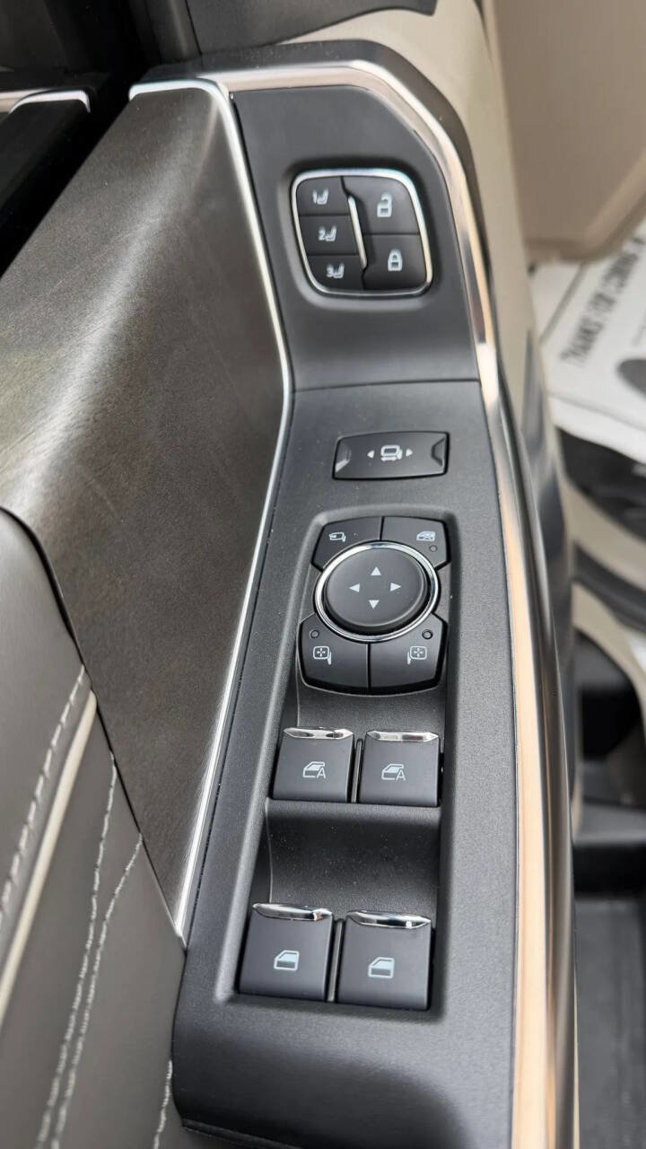 Used 2026 Ford F250 Platinum w/ Platinum Plus Package image 14