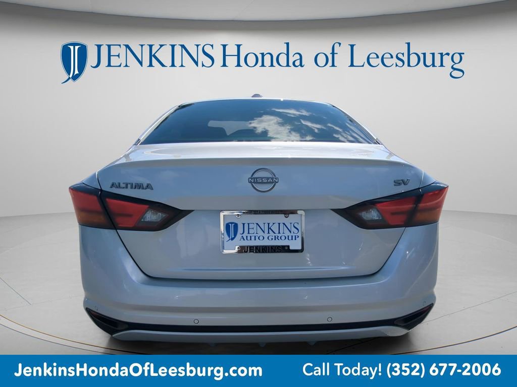 Used 2024 Nissan Altima 2.5 SV image 5