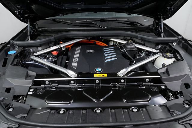 Used 2022 BMW X5 xDrive45e w/ Executive Package AWD/4WD image 36