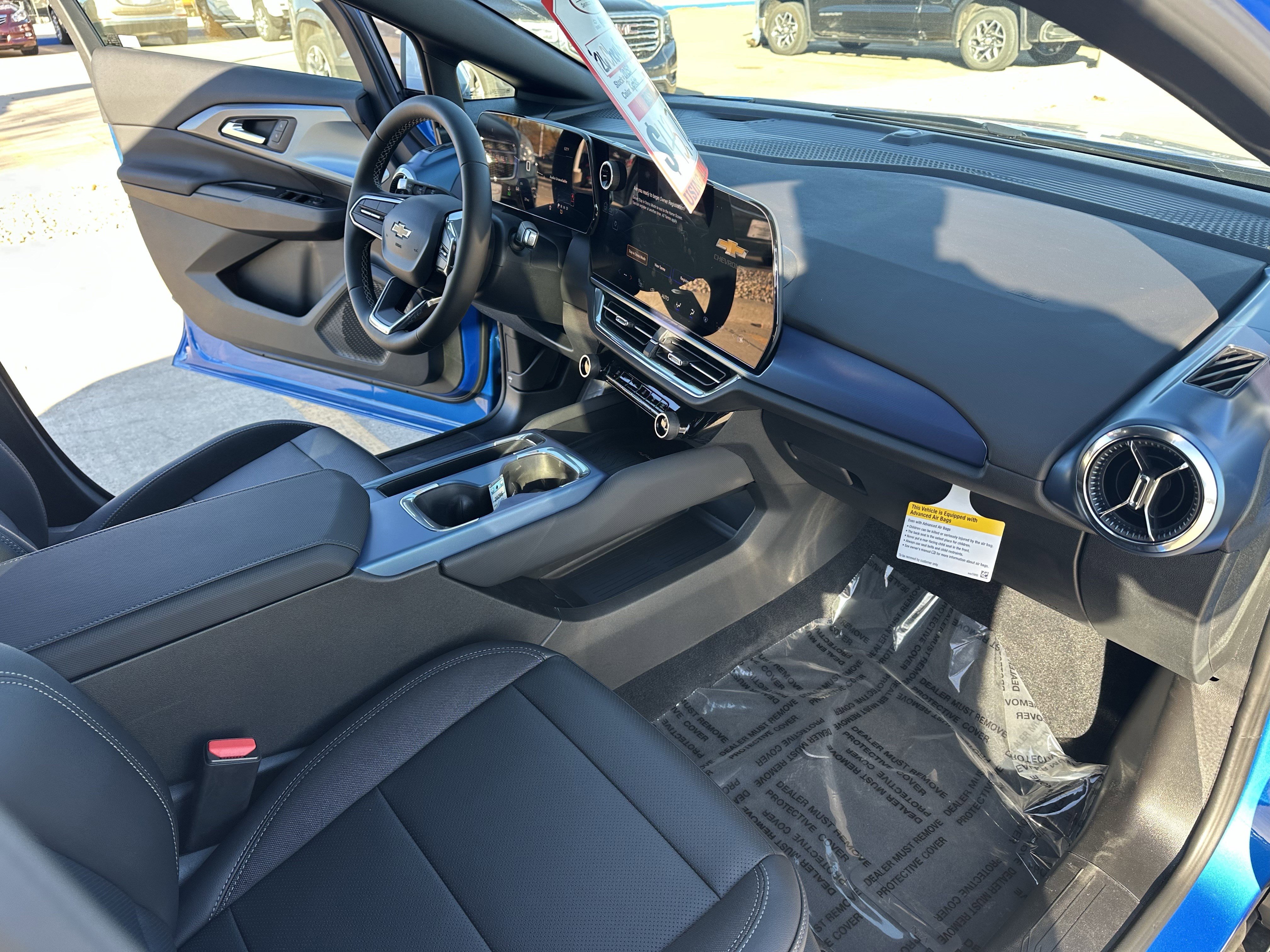 New 2026 Chevrolet Equinox EV LT image 10