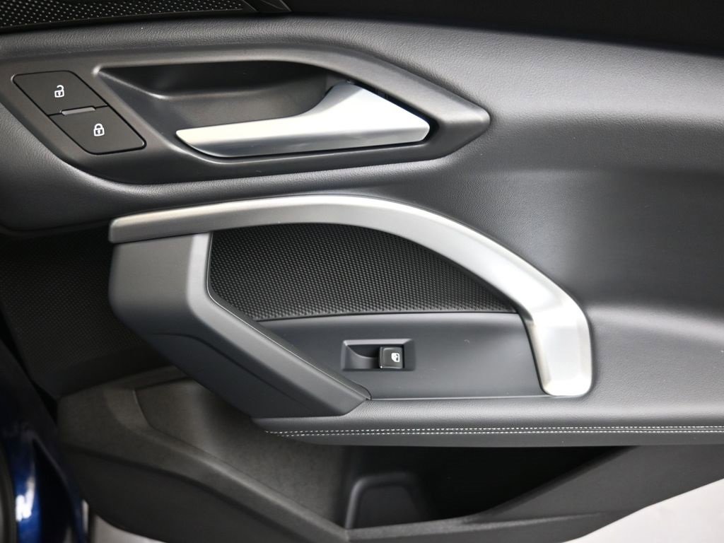 Certified 2025 Audi Q5 Premium Plus w/ Premium Plus image 16