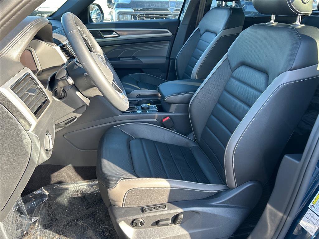 Used 2021 Volkswagen Atlas Cross Sport SEL Premium image 10