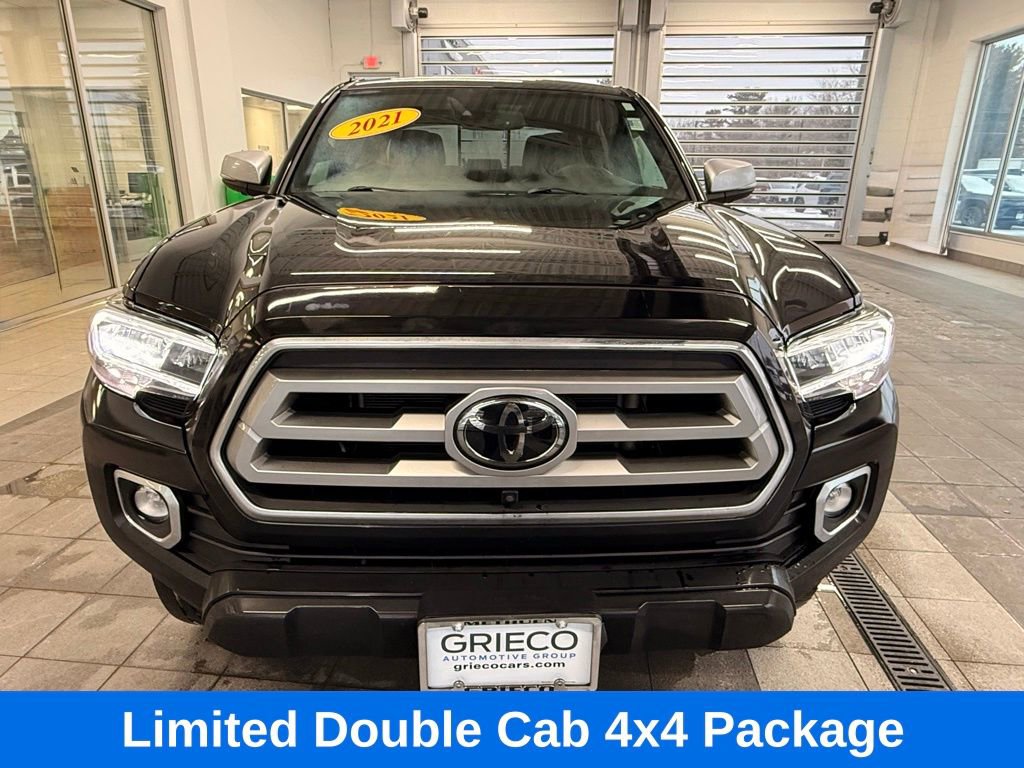 Used 2021 Toyota Tacoma Limited image 2