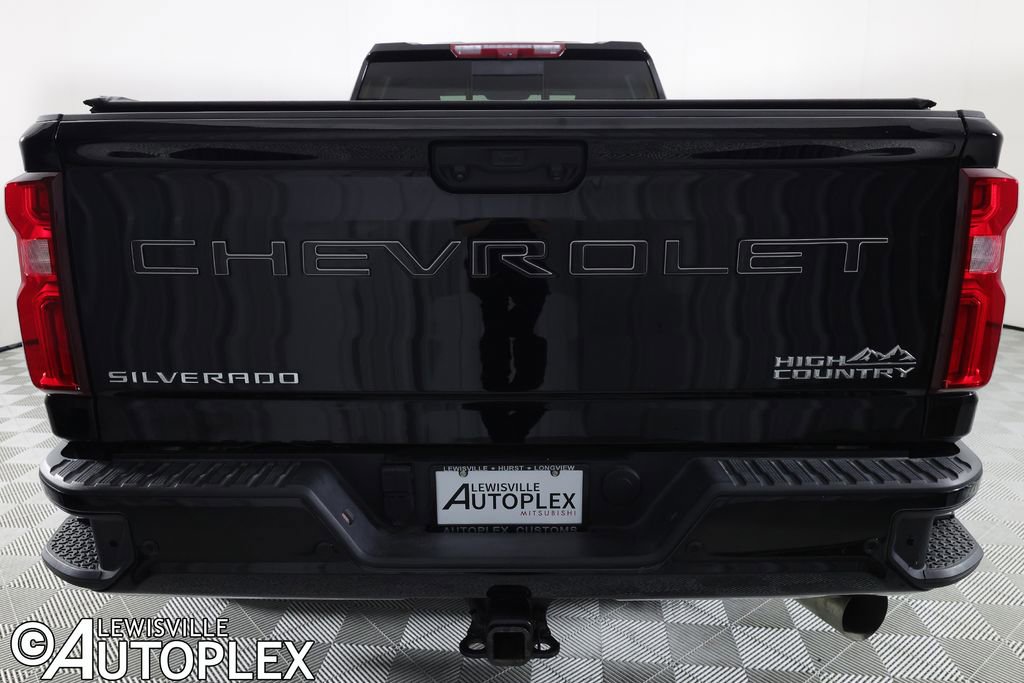 Used 2024 Chevrolet Silverado 3500 High Country w/ High Country Premium Package AWD/4WD image 6