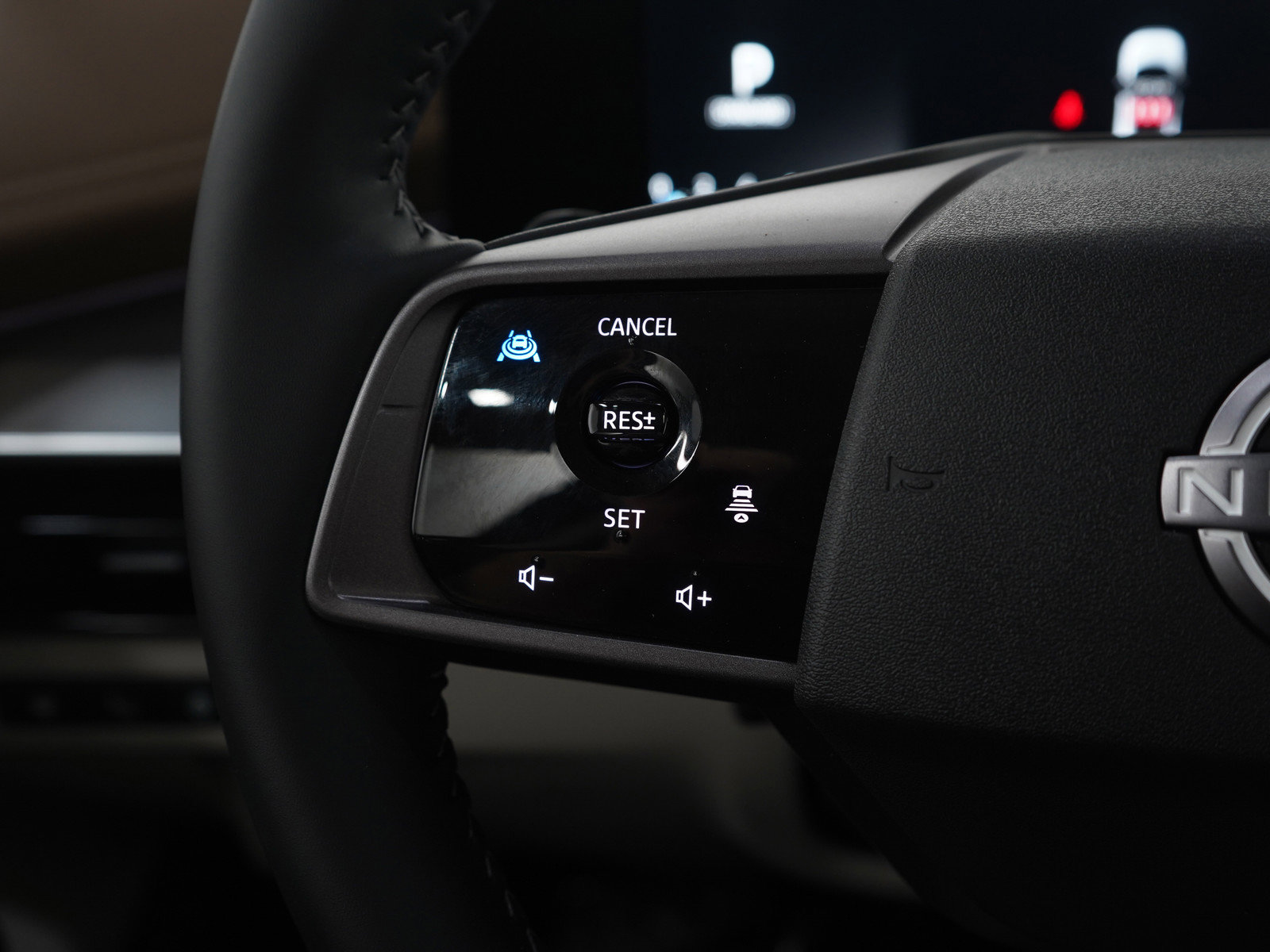 Used 2025 Nissan Murano Platinum w/ Cargo Package image 25