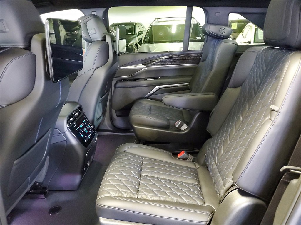 New 2026 Cadillac Escalade IQ Sport 1 w/ LPO, ONYX Package image 11