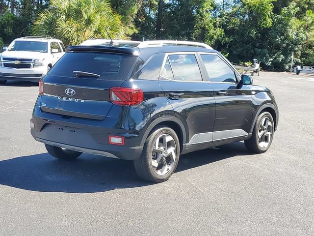 Used 2024 Hyundai Venue SEL FWD image 6