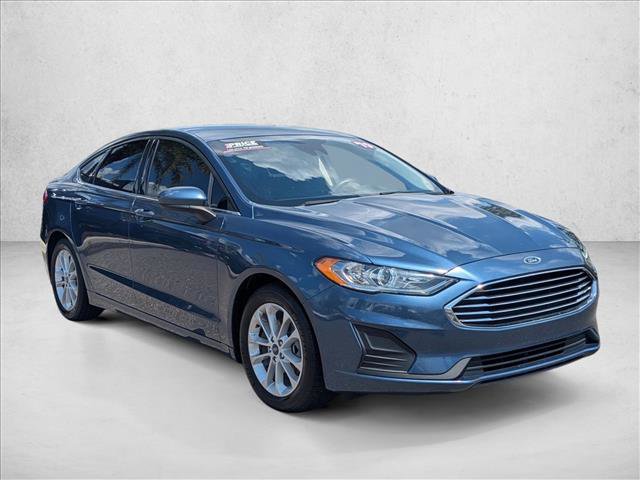 Used 2019 Ford Fusion SE image 3
