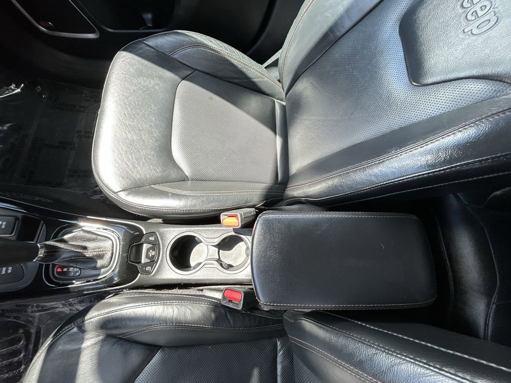 Used 2018 Jeep Compass Limited w/ Navigation Group AWD/4WD image 22