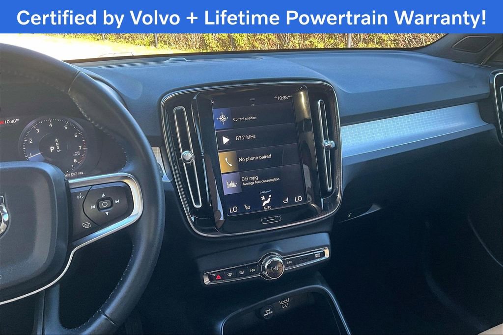 Used 2020 Volvo XC40 T5 Momentum w/ Protection Package Premier image 9