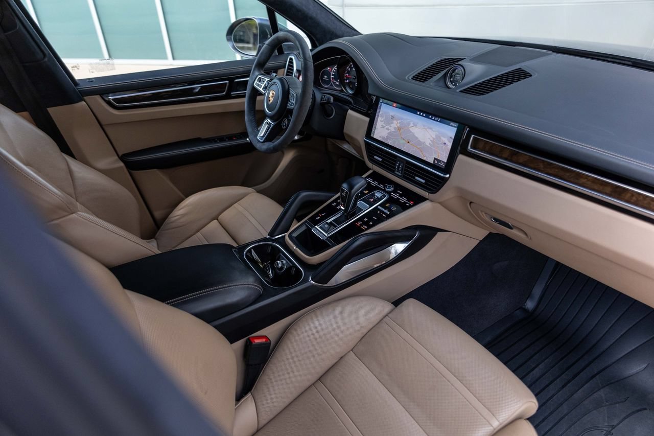 Used 2020 Porsche Cayenne Turbo AWD/4WD image 50