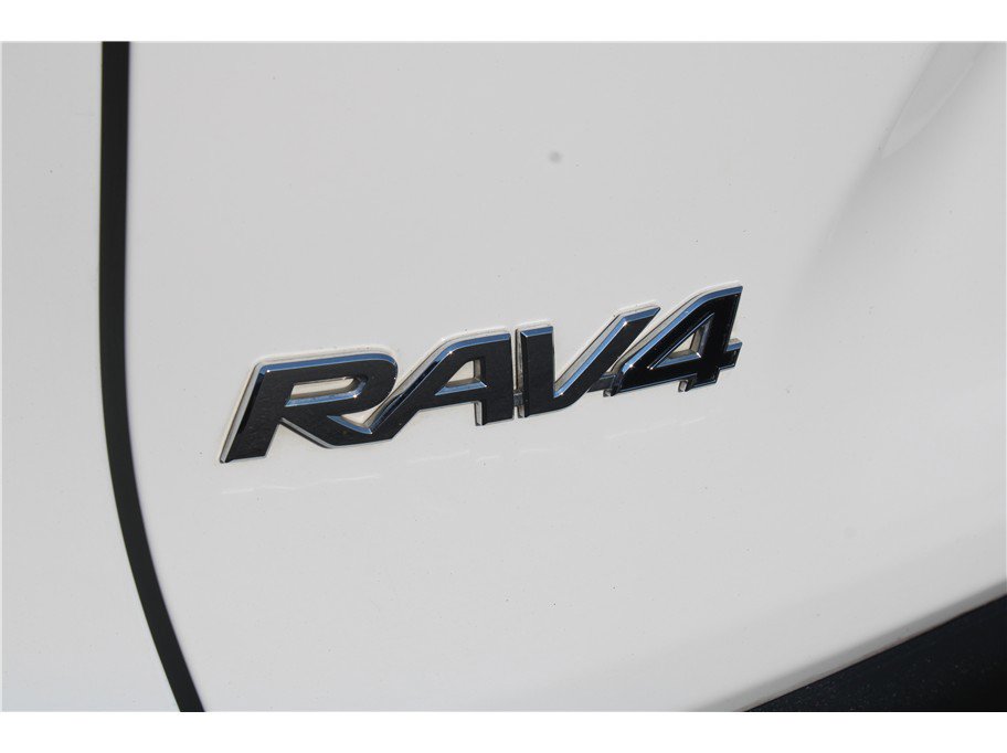 Used 2020 Toyota RAV4 LE w/ All Weather Liner Package image 36