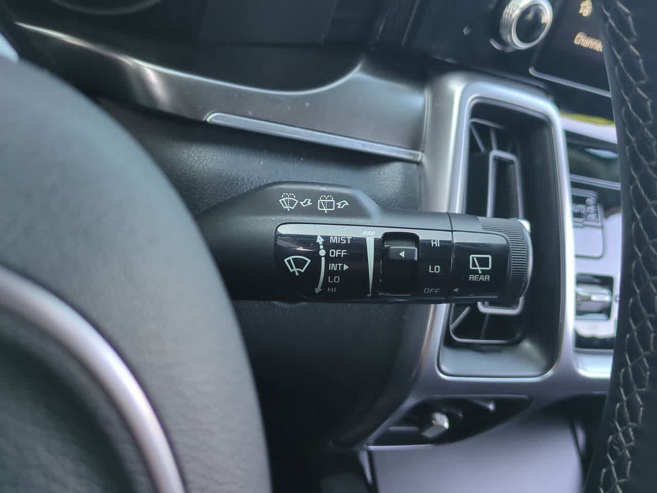 Used 2023 Kia Sorento EX AWD/4WD image 26