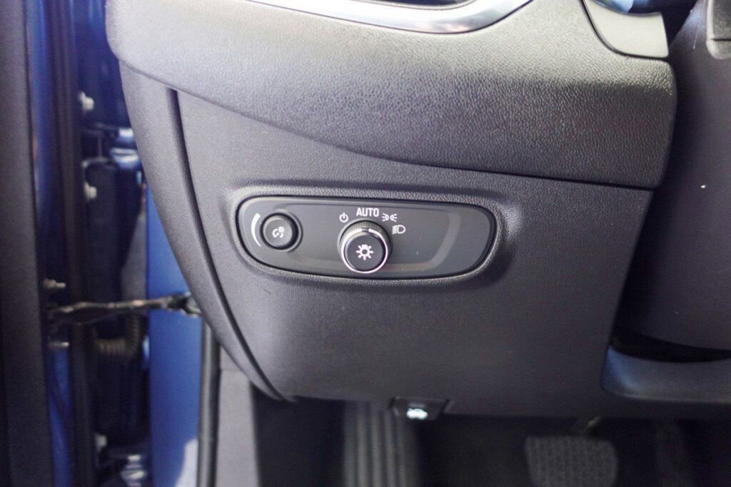 Used 2024 Chevrolet Equinox LT image 14