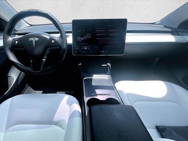 Used 2021 Tesla Model 3 Standard Range Plus RWD image 16
