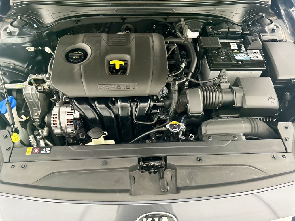 Used 2021 Kia Forte LXS FWD image 27