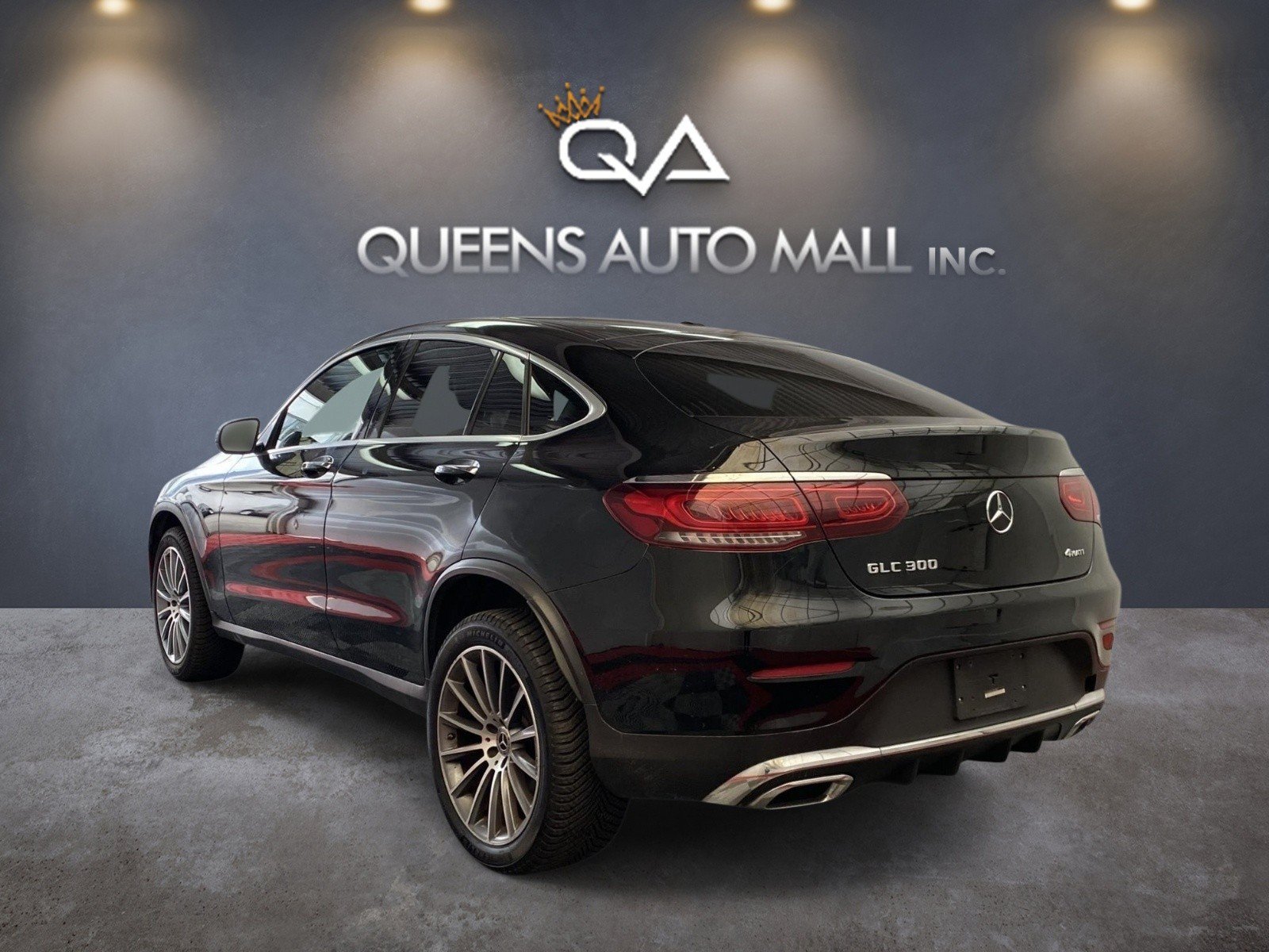 Used 2020 Mercedes-Benz GLC 300 4MATIC Coupe w/ AMG Line image 4