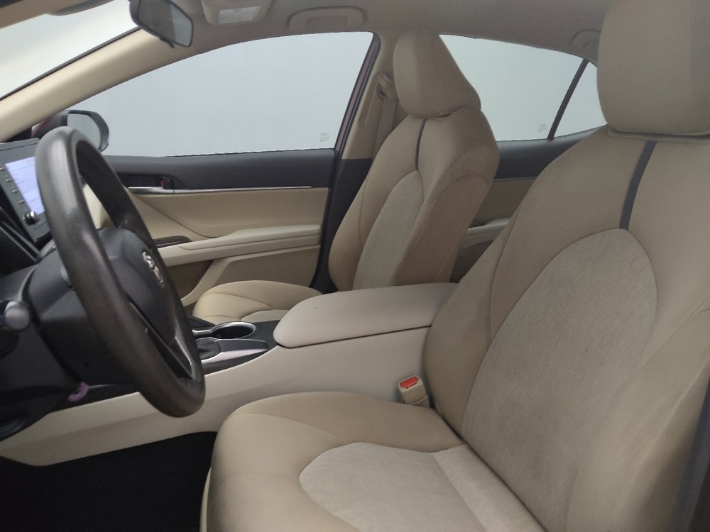 Used 2021 Toyota Camry LE image 17